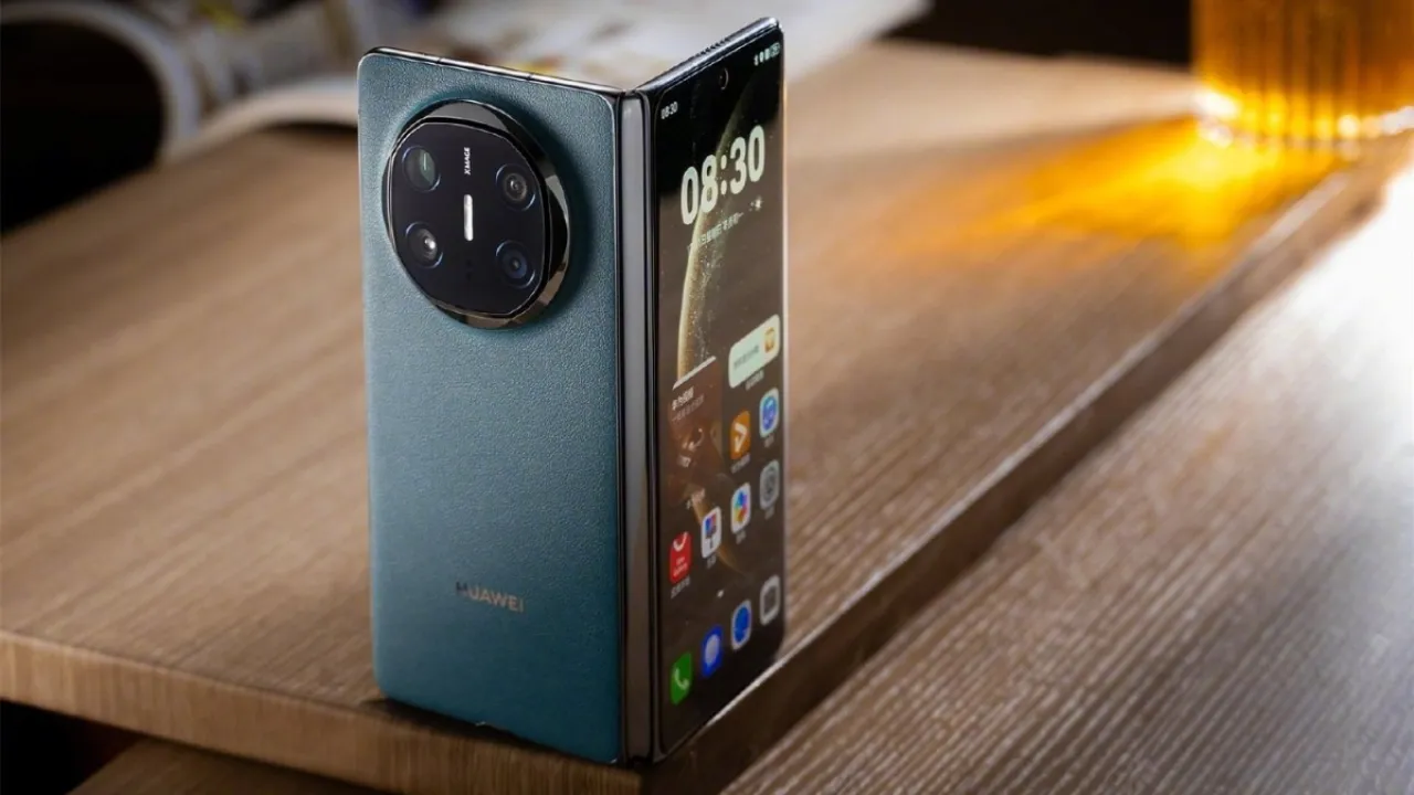 Huawei dẫn đầu thị trường smartphone gập toàn cầu quý 2/2025