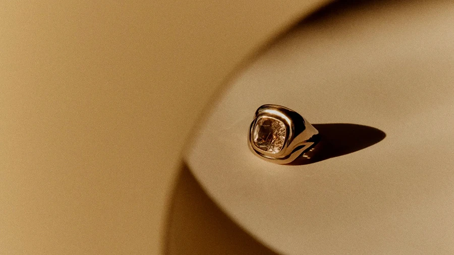 Chiếc nhẫn vàng vinh danh các nhà sáng tạo nội dung trên Instagram