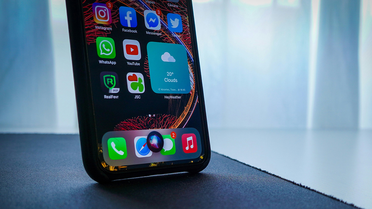 Apple chọn Gemini để nâng cấp Siri, trả 1 tỉ USD mỗi năm